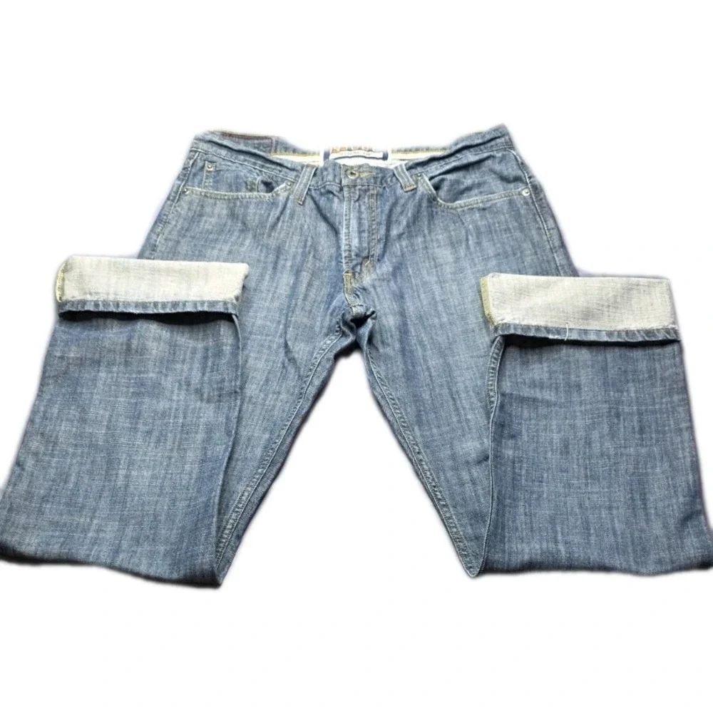 Men's 2000's Levi's 514 Slim Straight Leg Light Medium Wash Jeans 34x34